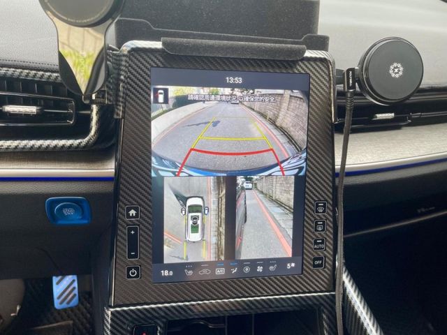 Hyundai Custin  第8張相片