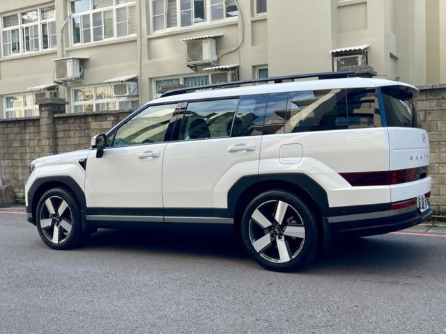 Hyundai Santa Fe  第3張相片