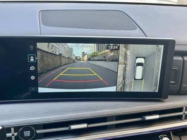 Hyundai Santa Fe  第10張相片