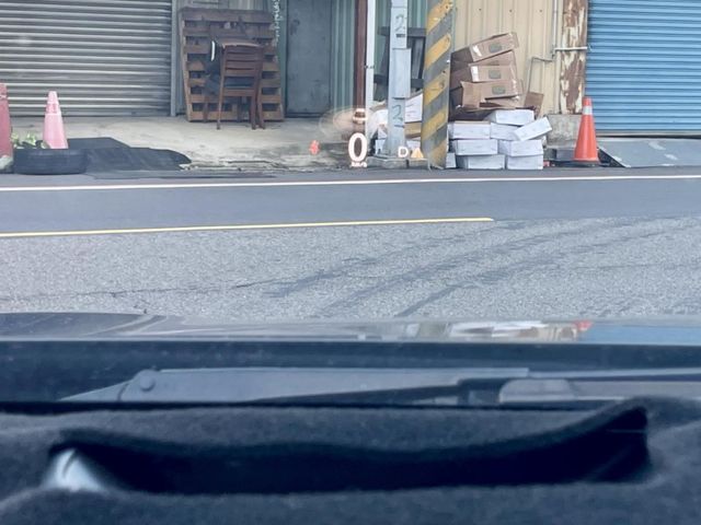 Luxgen URX  第7張相片