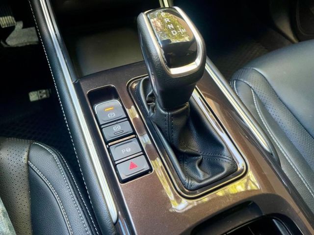 Luxgen URX  第8張相片