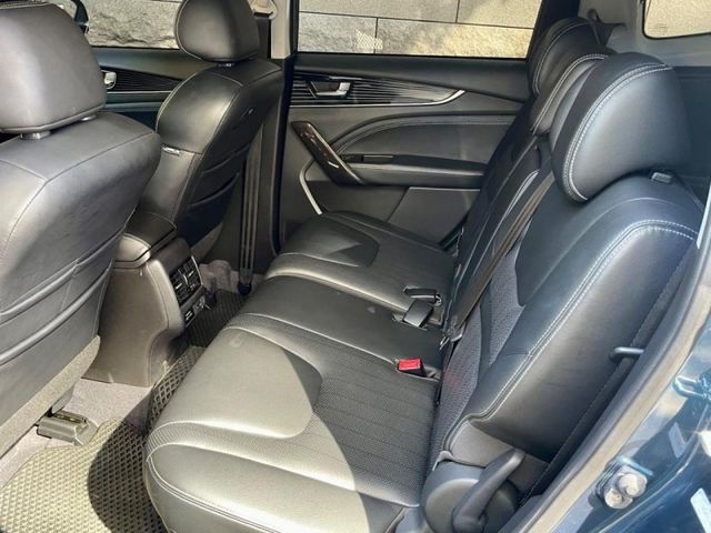 Luxgen URX  第9張相片