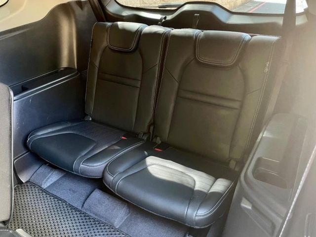 Luxgen URX  第10張相片