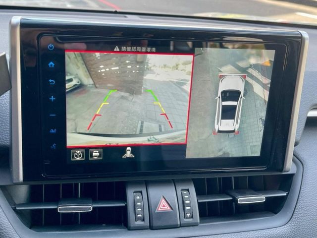 Toyota RAV4  第7張相片