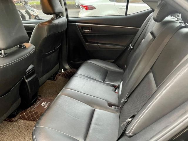 Toyota ALTIS  第11張相片