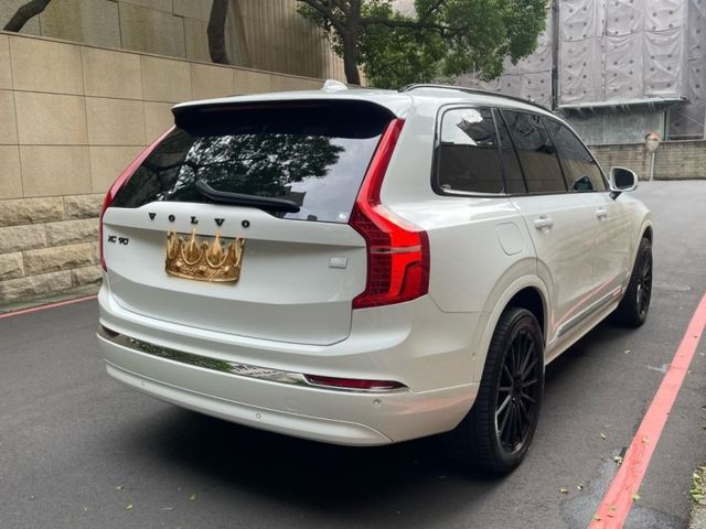 Volvo XC90  第2張相片