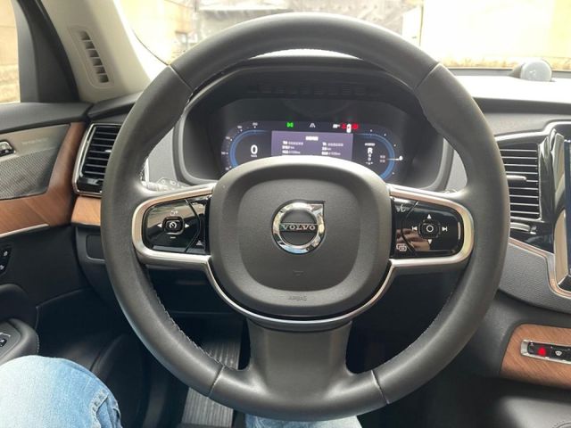 Volvo XC90  第6張相片