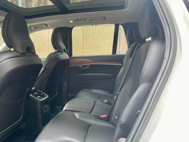 Volvo XC90  第11張相片