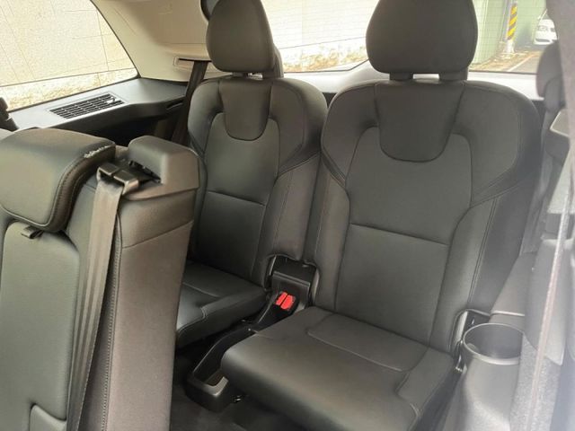 Volvo XC90  第12張相片