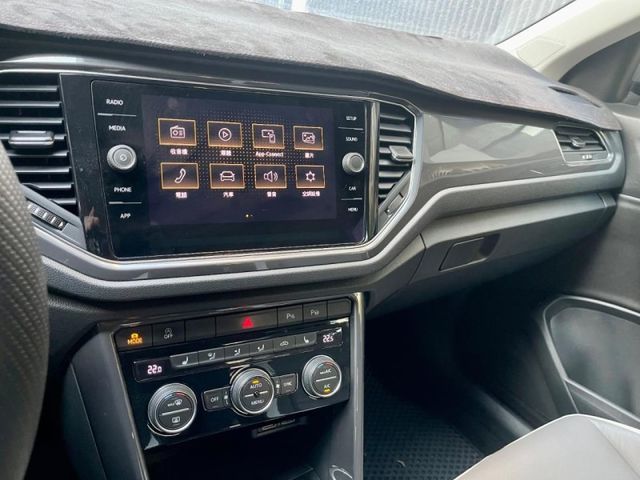 Volkswagen 福斯 T-Roc  第1張相片