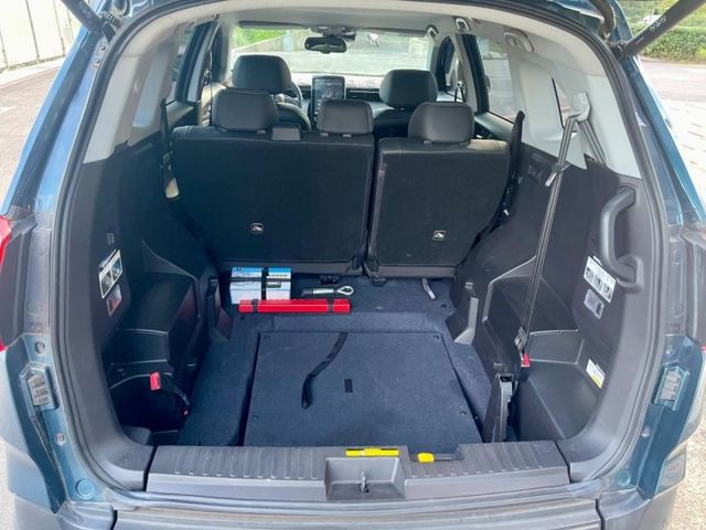 Luxgen URX  第2張相片