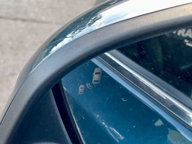 Luxgen URX  第6張相片