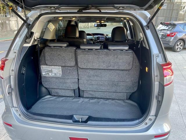 Toyota Previa  第2張相片