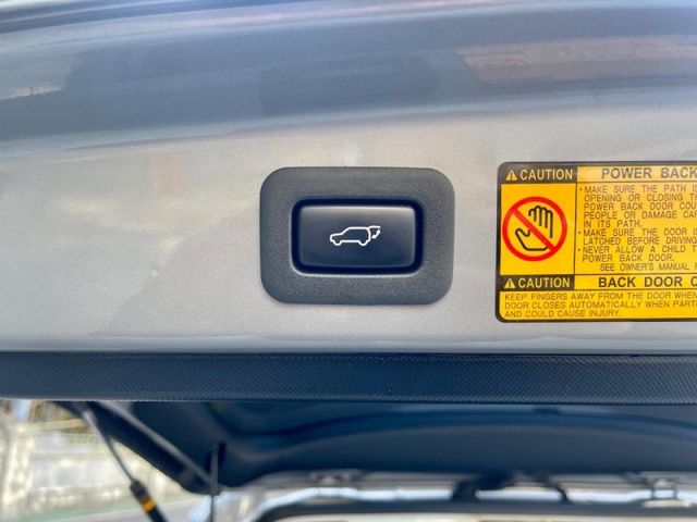 Toyota Previa  第3張相片