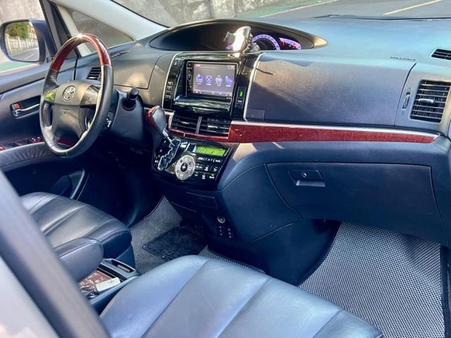 Toyota Previa  第8張相片