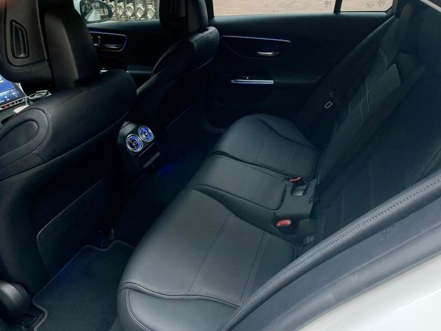 Mercedes-Benz/賓士 C-CLASS  第2張相片