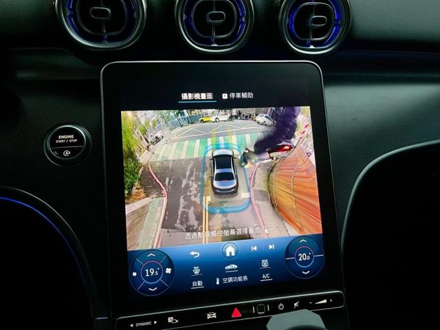 Mercedes-Benz/賓士 C-CLASS  第12張相片