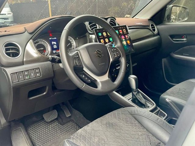 Suzuki Vitara  第7張相片