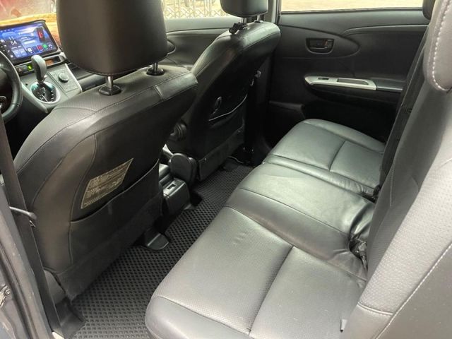 Toyota Wish  第9張相片