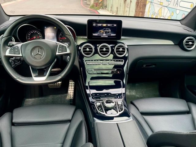 Mercedes-Benz/賓士 GLC250  第11張相片