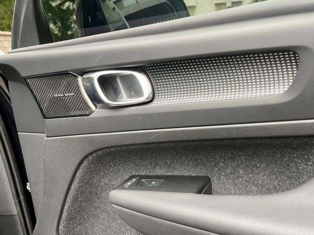 Volvo XC40  第7張相片