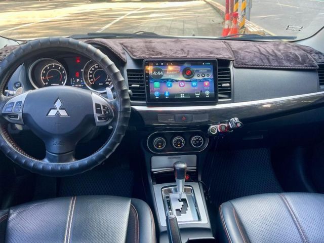 Mitsubishi Lancer  第6張相片