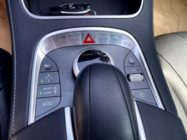 Mercedes-Benz/賓士 S400  第9張相片