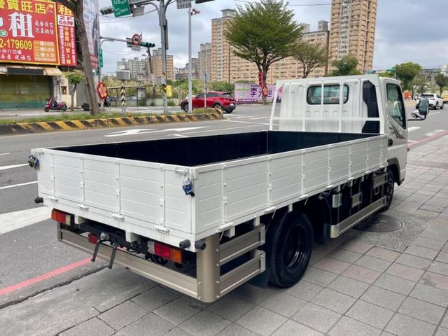 Mitsubishi Canter  第7張相片