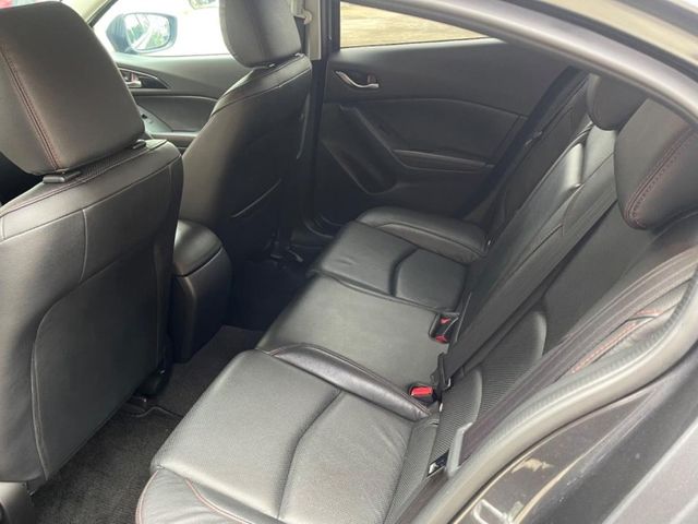 2015年式Mazda3 頂規 有抬頭顯示器 定速 免鑰匙啟動 原廠影音 天窗  第3張相片