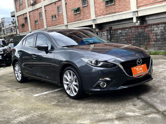 2015年式Mazda3 頂規 有抬頭顯示器 定速 免鑰匙啟動 原廠影音 天窗  第4張相片