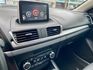 2015年式Mazda3 頂規 有抬頭顯示器 定速 免鑰匙啟動 原廠影音 天窗  第10張縮圖
