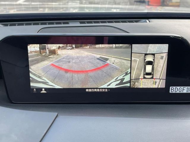 2022年馬三 20S 有Bose音響 免鑰匙啟動 環景影像 里程跑少3萬公里  第1張相片