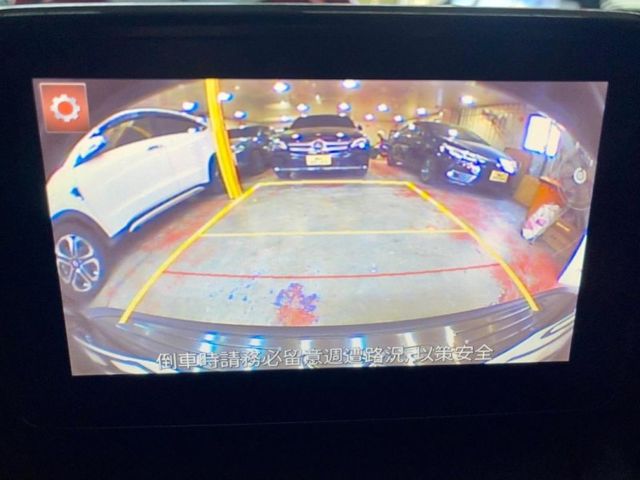 2016年CX-3頂級 有抬頭顯示器 盲點偵測 天窗 免鑰匙啟動 原廠影音 Apple carplay  第11張相片