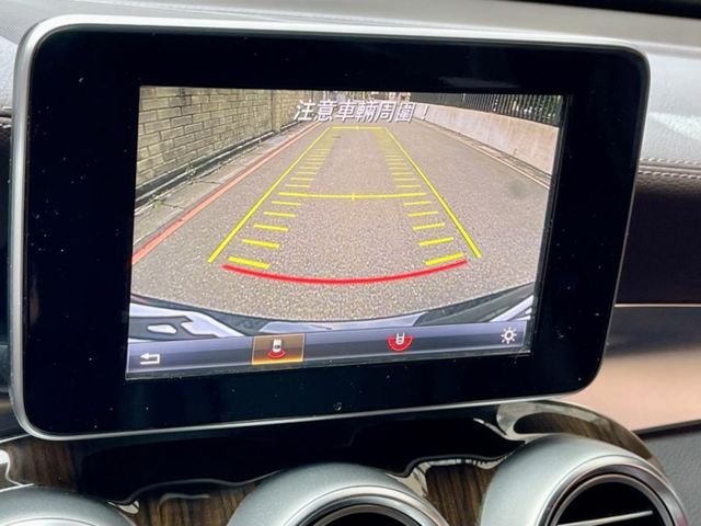 Mercedes-Benz/賓士 GLC300  第1張相片