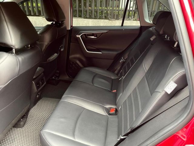 Toyota RAV4  第1張相片