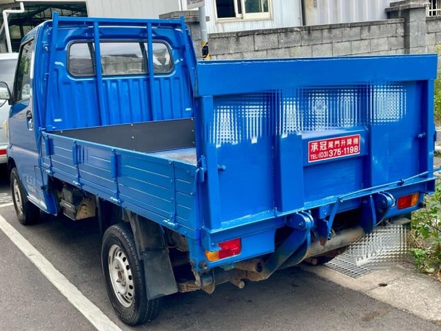 2014年菱利小貨車1.3 有電動尾門 里程跑少 便宜賣 可分期付款  第2張相片