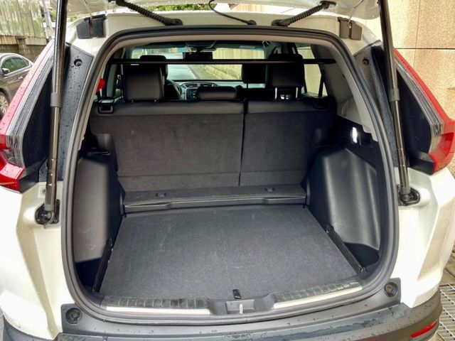 2021年CRV 5.5代 里程11萬 原廠保養 有免鑰匙啟動 ACC 電尾門 環景360影像  第3張相片