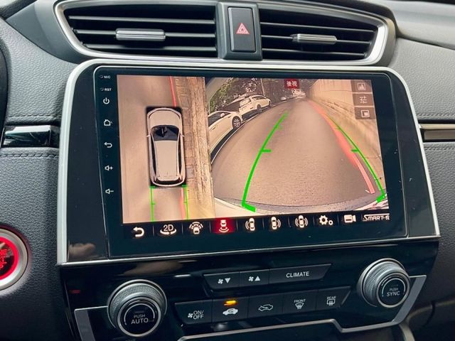 2021年CRV 5.5代 里程11萬 原廠保養 有免鑰匙啟動 ACC 電尾門 環景360影像  第10張相片