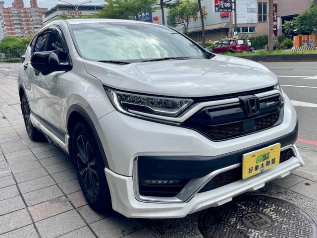 2022年CRV5.5代 里程跑少車輛原廠保養 改很帥 全車空力套件大包 卡夢 進氣 閥門排氣管 可全額貸款  第5張相片