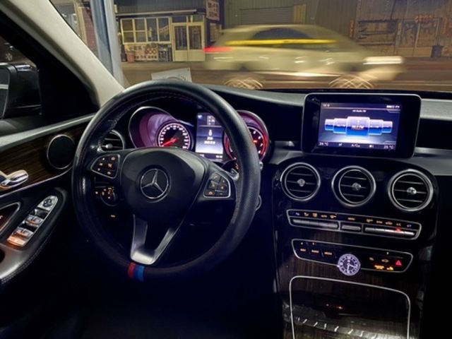 M-BENZ賓士 C300  第5張相片