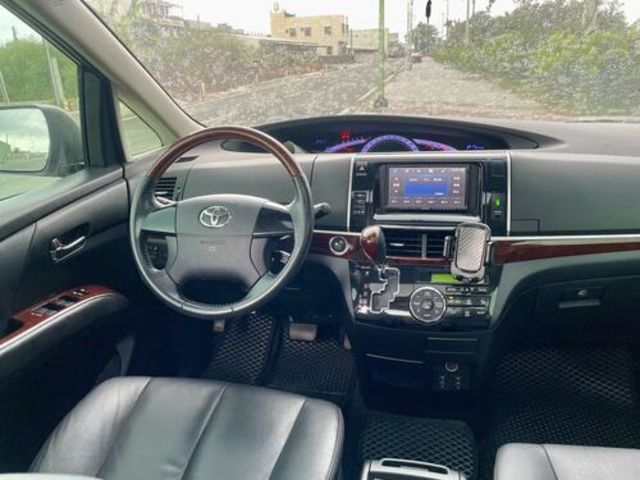 TOYOTA豐田 PREVIA  第7張相片