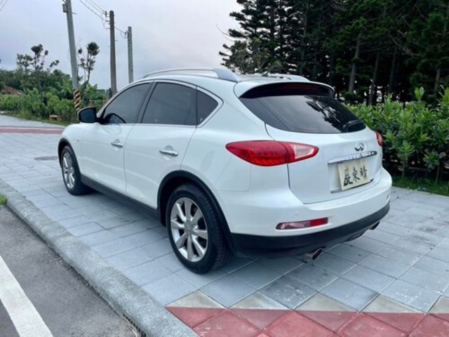 INFINITI無限 EX35  第3張相片