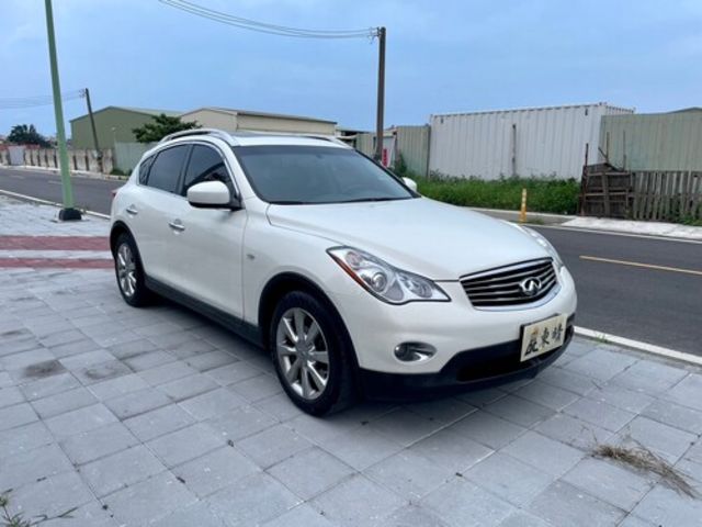 INFINITI無限 EX35  第4張相片
