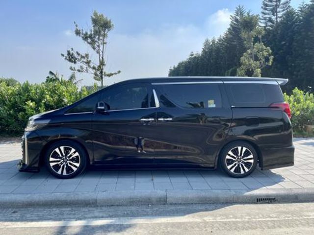 TOYOTA豐田 ALPHARD  第2張相片