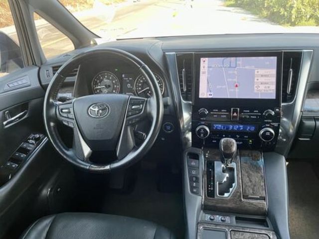 TOYOTA豐田 ALPHARD  第8張相片