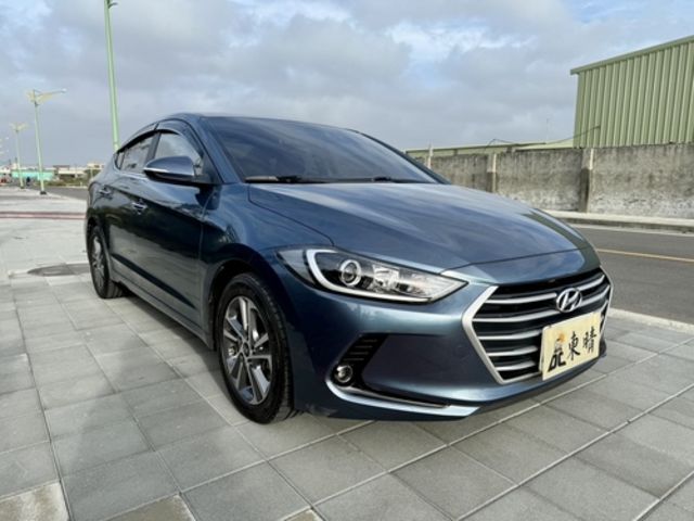 HYUNDAI現代 ELANTRA  第5張相片