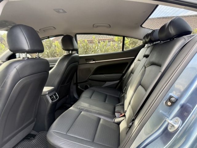 HYUNDAI現代 ELANTRA  第11張相片