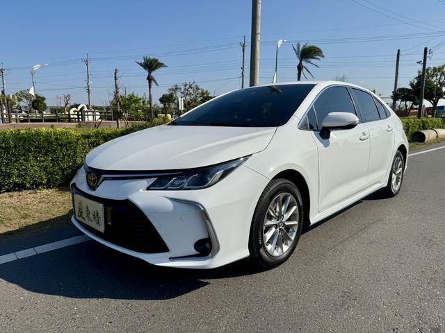 TOYOTA豐田 ALTIS  第1張相片