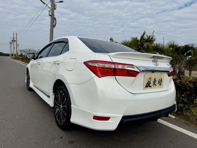 TOYOTA豐田 ALTIS  第3張相片