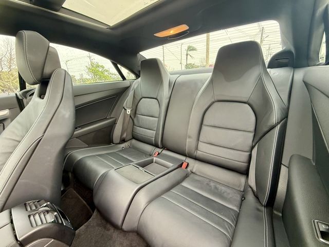 M-BENZ賓士 E350C  第13張相片